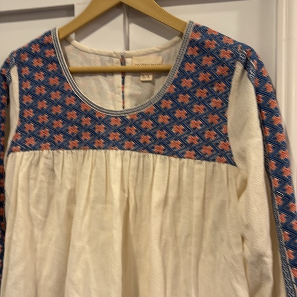 The Coast Brand Baker Embroidered 3/4 Sleeve Top - Picture 6 of 11